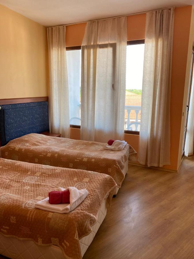 Pancho Family Hotel Кранево Экстерьер фото