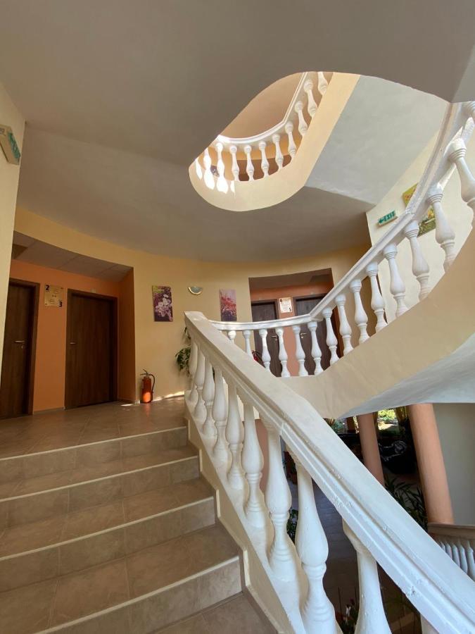 Pancho Family Hotel Кранево Экстерьер фото