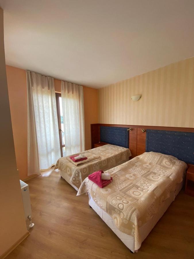 Pancho Family Hotel Кранево Экстерьер фото