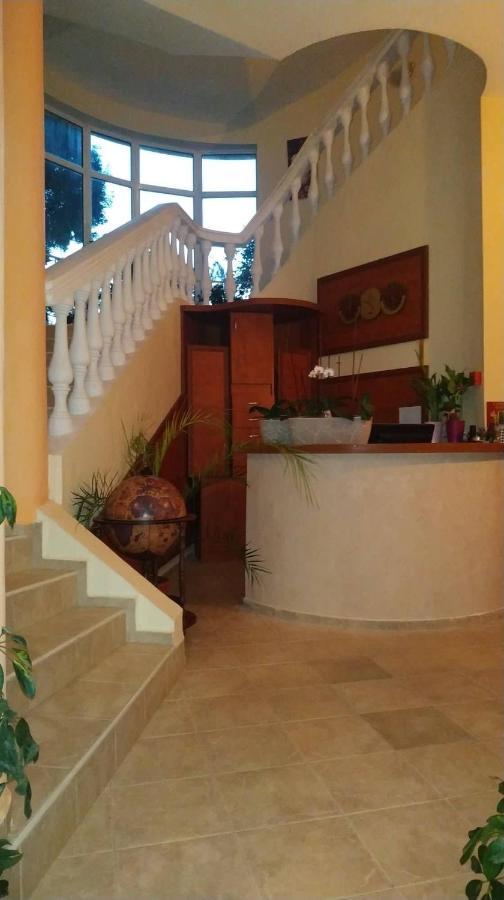 Pancho Family Hotel Кранево Экстерьер фото